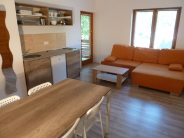 apartman sz&aacute;ll&aacute;s